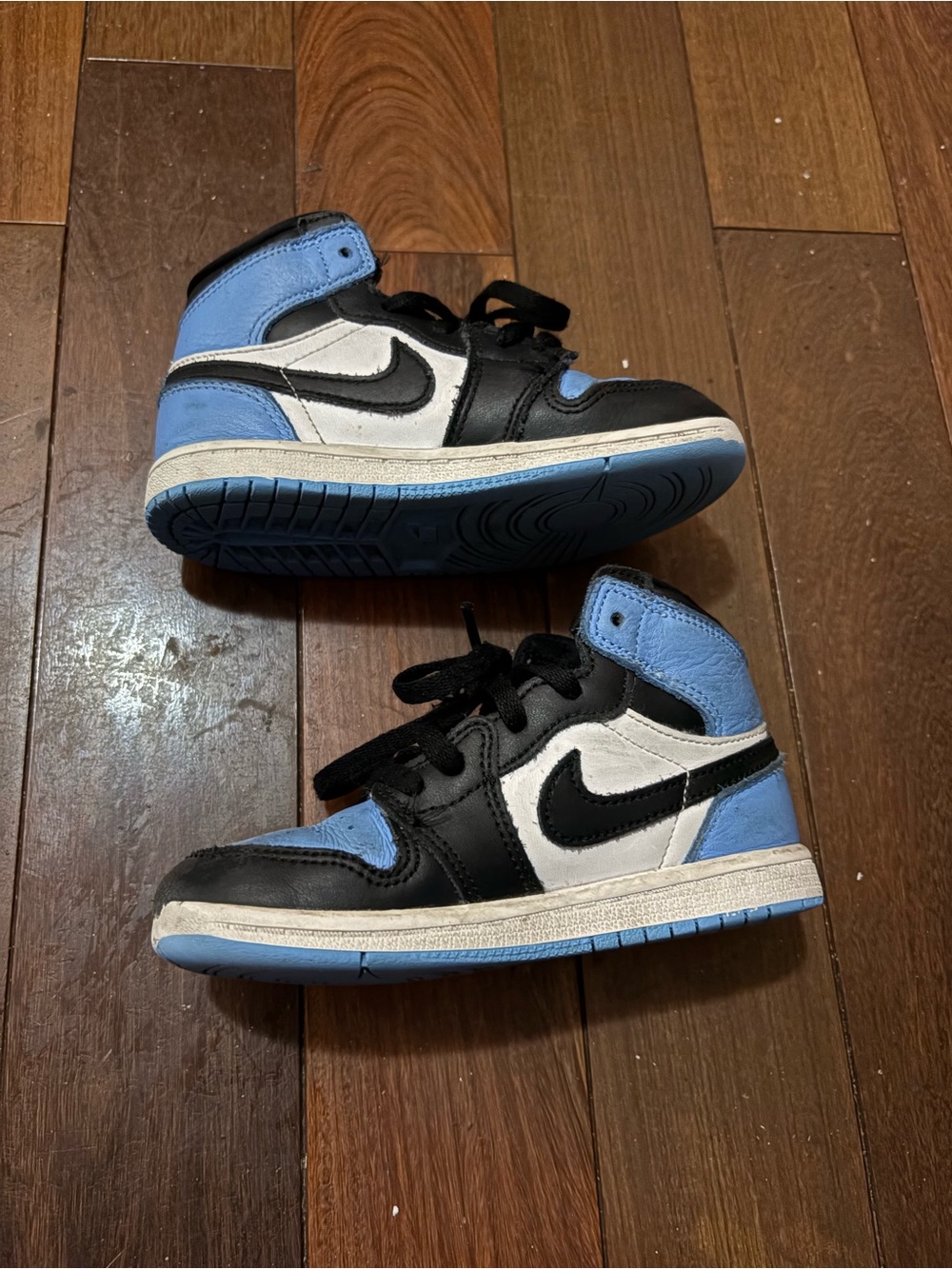 Nike Air Jordan Retro 1 “Unc toe” 9C